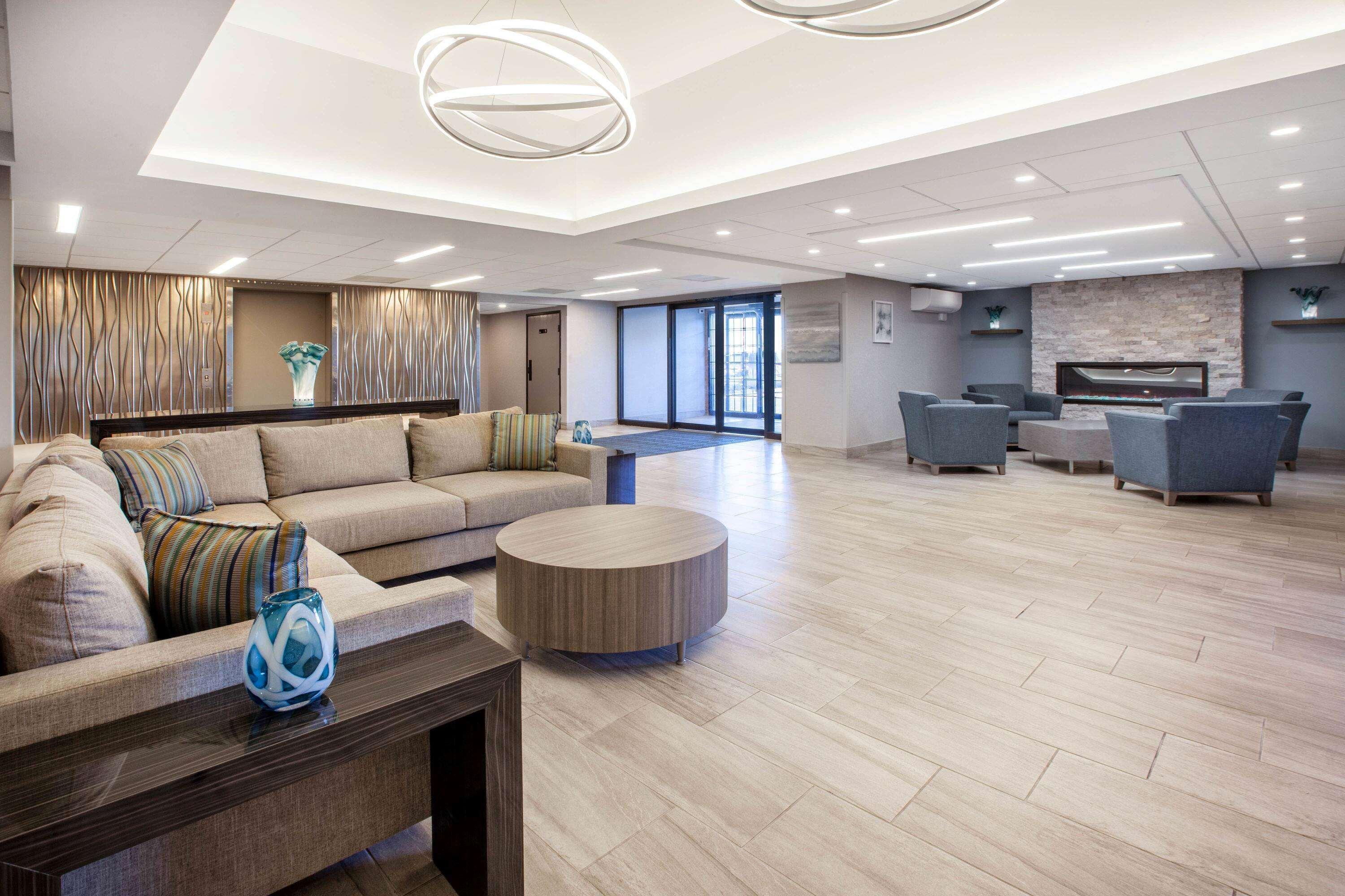 Wingate By Wyndham Detroit Metro Airport Hotel Romulus Exterior photo